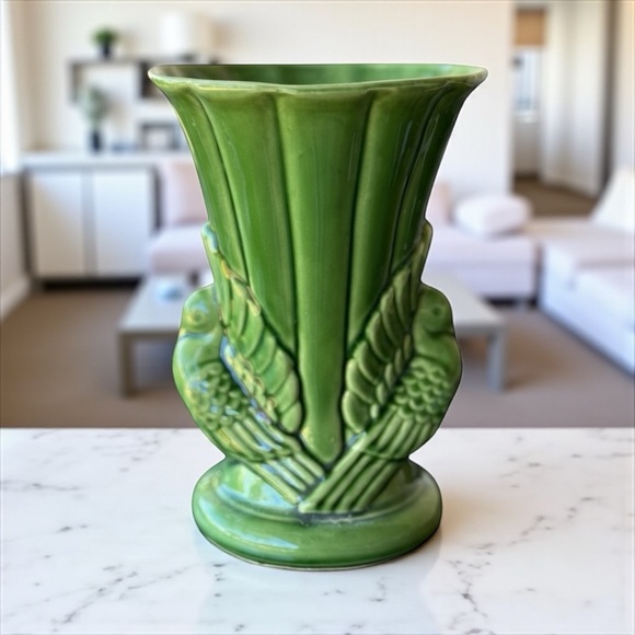 Vintage Shawnee Pottery Double Dove Green Vase Mid Century 1940s - Picture 2 of 5